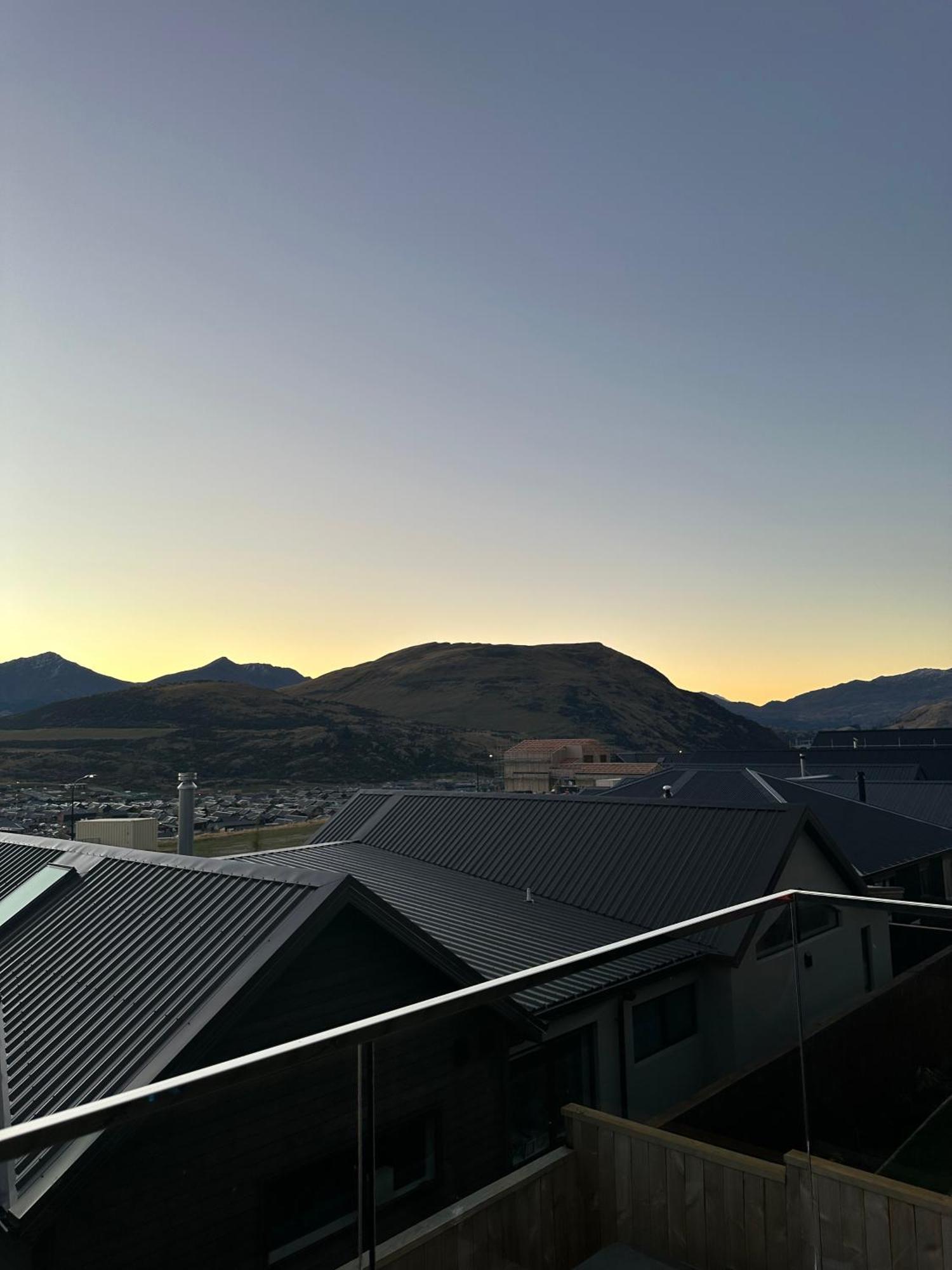 Remarkable View With Hot Tub Frankton Buitenkant foto
