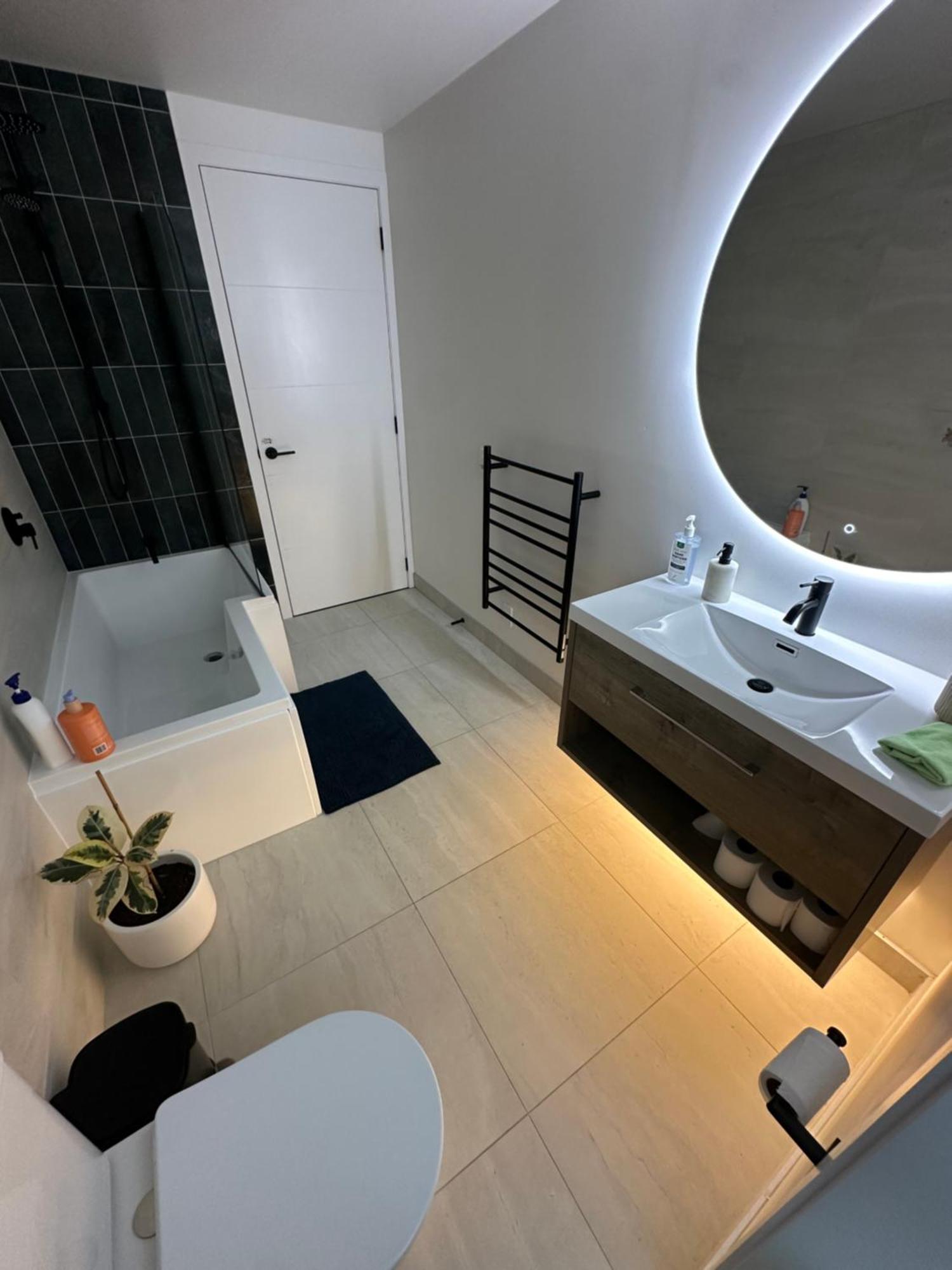Remarkable View With Hot Tub Frankton Buitenkant foto